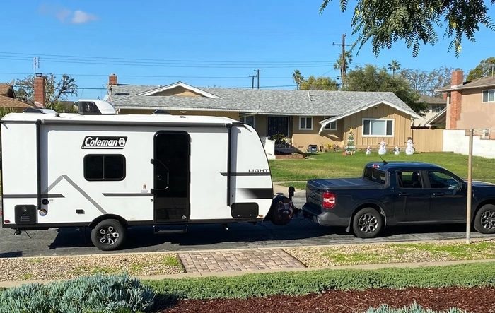 Holiday Travel Trailer Tow Trip - Weight / MPG stats & Experience