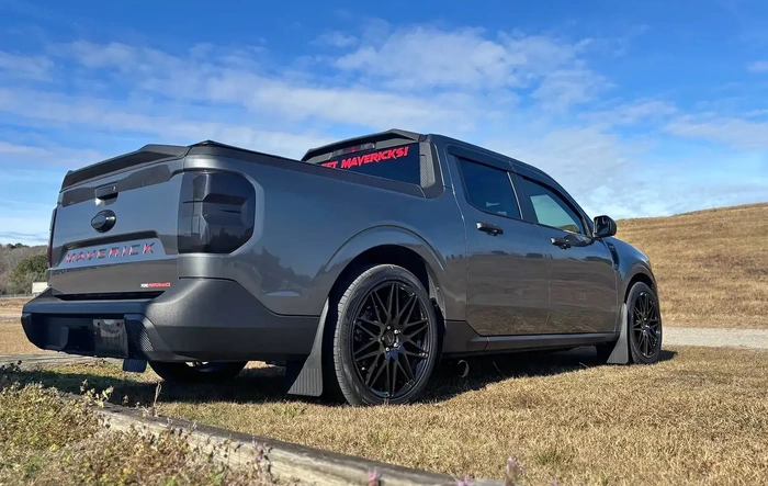 Little flairs added on 2024 Maverick EcoBoost XLT FX4 Build